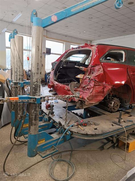 Auto kėbulo remonto dirbtuvės