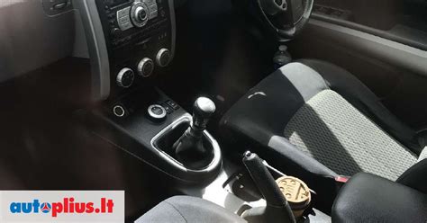 Nissan X-Trail interjeras su erdvia galine sėdyne