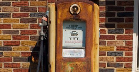 Pirmoji degalinė pasaulyje