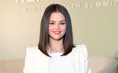 Selena Gomez šoka su kauke