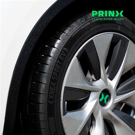 Skirtingi padangų dydžiai nuo 13 iki 22 colių