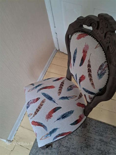 Restauruota medinė kėdė su nauju gobelenu