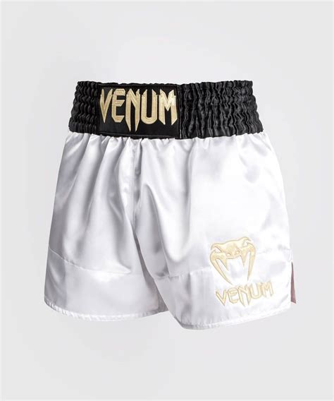Įvairių tipų Venum šortai kovos sportui