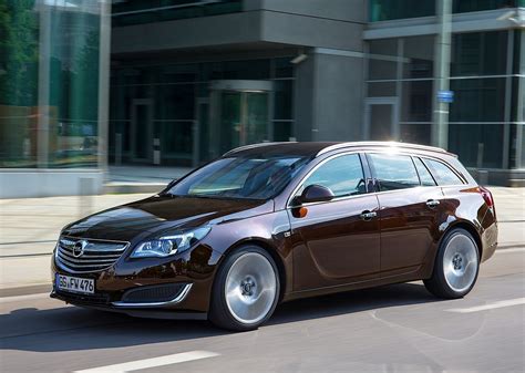 Opel Insignia 2013 interjeras