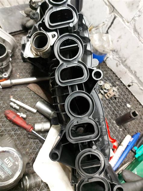BMW N57 variklio įsiurbimo kolektoriaus valymas