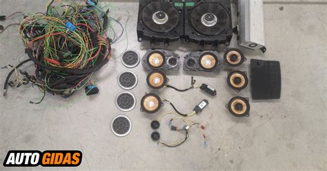 Automobilio garso sistemos schematinis vaizdas