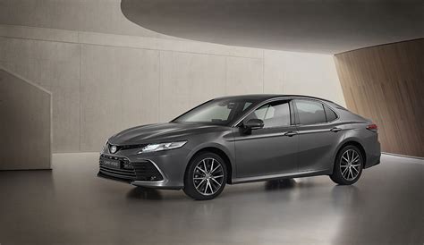 Toyota Camry automobilis