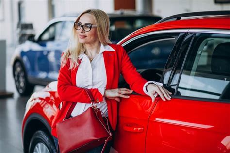 Moterys ir automobiliai