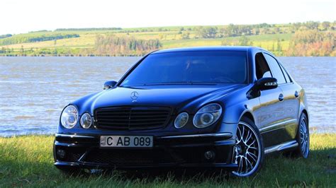 Mercedes-Benz E211 važiuoklės schemos