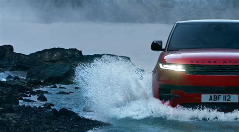 Nuotrauka: įvairių markių visureigiai su 4x4 pavara
