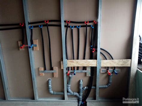 Montavimo pavyzdys: HANA purkštukai kolektoriuje