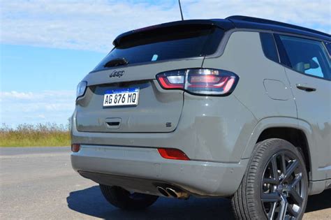 Važiavimas neasfaltuotu keliu su Jeep Compass