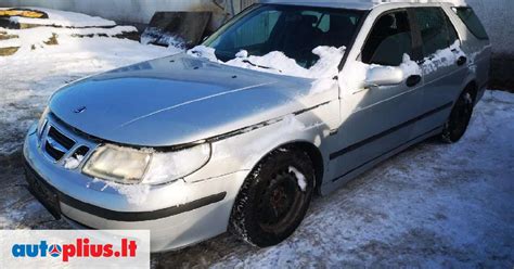 Istorinis Saab 9-5 automobilis