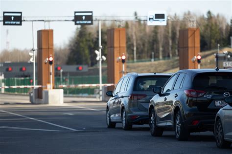 Automobilių eilė pasienio kontrolės punkte