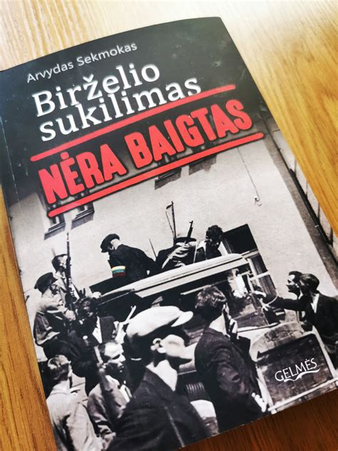 Motoras Žilinskas rinkdamas medžiagą