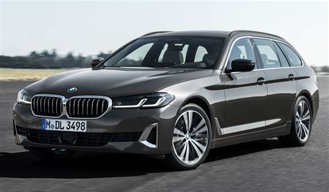 BMW 530 Touring automobilis