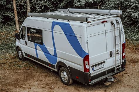 Universalios stogo bagažinės