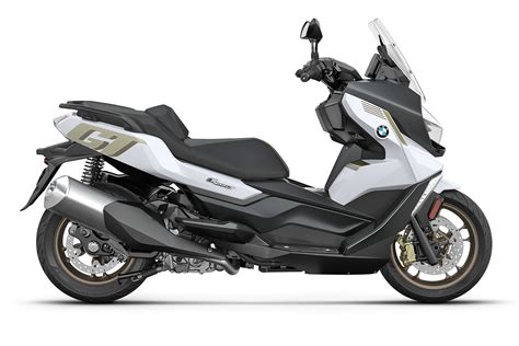 BMW C 400 GT ir C 400 X motorolerių palyginimas