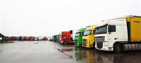 Krovininių automobilių aikštelė