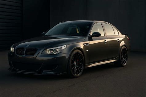 BMW M5 E60 V10 variklis