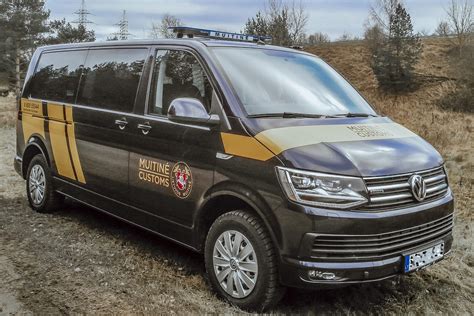 Specialiųjų tarnybų automobiliai aukcione