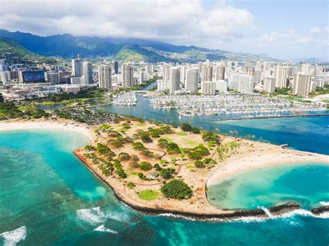 Oahu sala su Honolulu ir Waikiki paplūdimiu