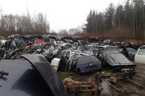 Automobilių laužynas Nemenčinėje