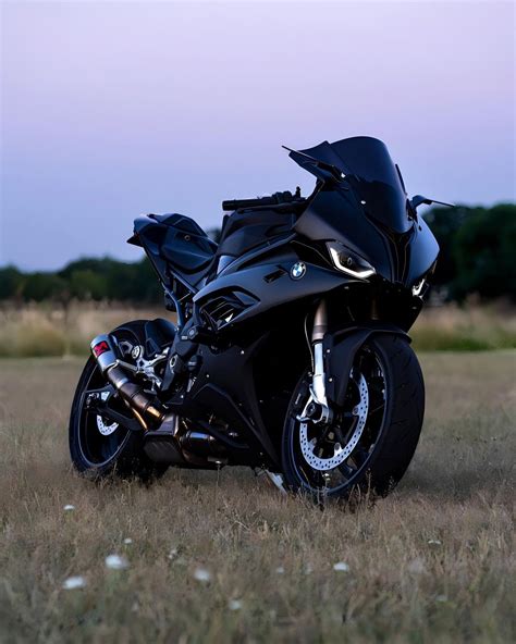 BMW S1000RR by MB13 motociklo dizainas