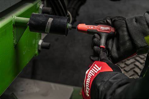 Surūdijusių varžtų pjovimas