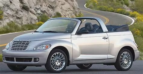 Chrysler PT Cruiser galinė dalis su retro elementais
