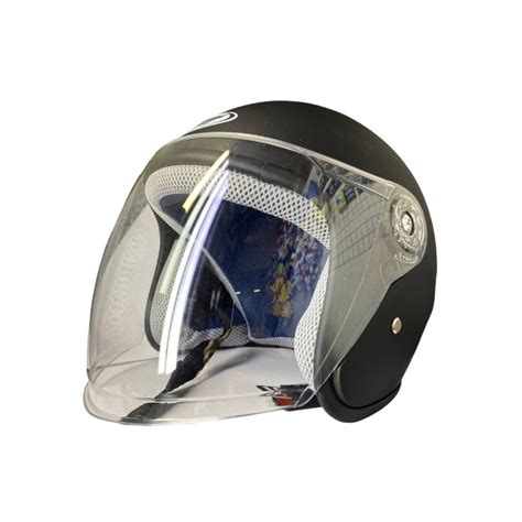 Motociklininko šalmas ir apsaugos