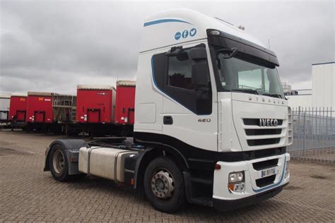 Priekiniai Iveco Stralis žibintai