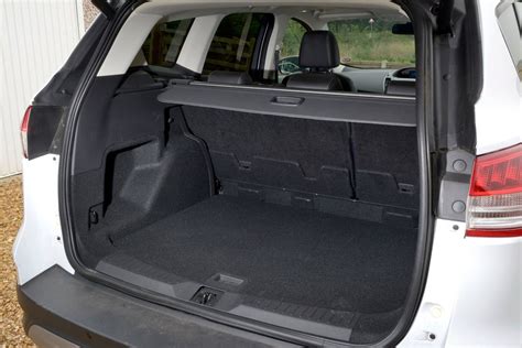 Ford Galaxy interjeras su prietaisų skydeliu