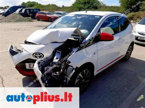 Toyota Aygo automobilio variklio skyriaus vaizdas