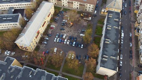 Vizualizacija privačios ir viešos automobilių stovėjimo aikštelės