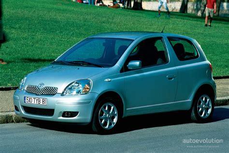 Toyota Yaris 2005 automobilio nuotrauka