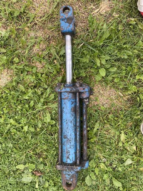 Schema kaip veikia hidraulinis cilindras sankabai