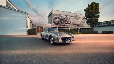 Simbolinė Mercedes-Benz kelionė per 140 pasaulio vietų