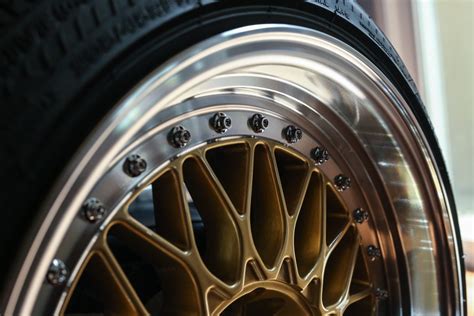 Schema, kaip pasirinkti tinkamus ratlankius pagal automobilio modelį