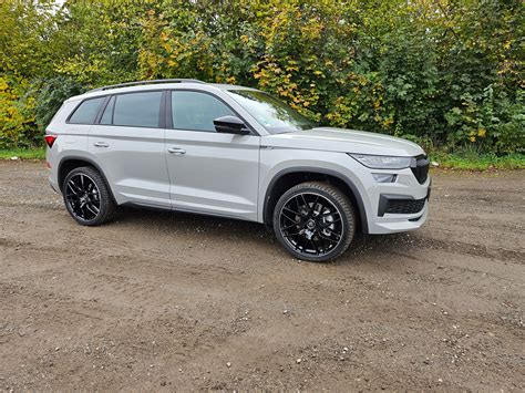 Skoda Kodiaq su 18 colių ratlankiais