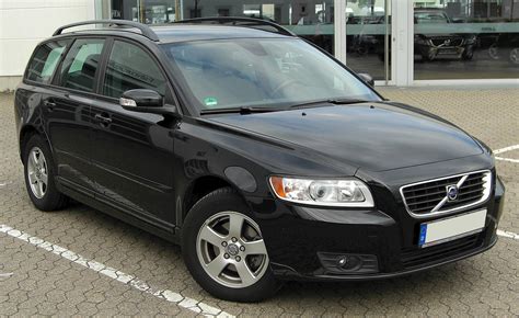 Volvo V50 priekis