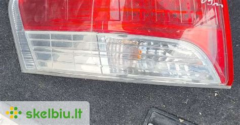 Subaru Legacy sedano galinis žibintas