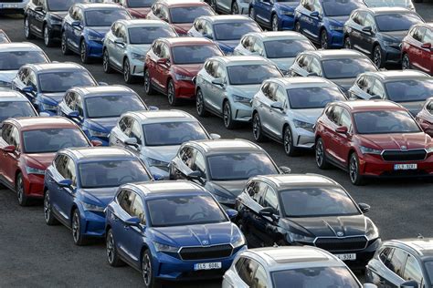 Skirtingų automobilių DWG vaizdai