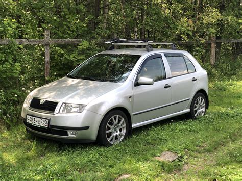 Skoda Fabia Mk1 relių dėžės vieta salone
