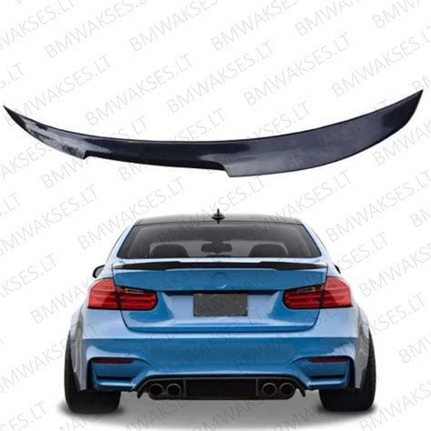 BMW F30 su sumontuotu M-Performance galiniu spoileriu