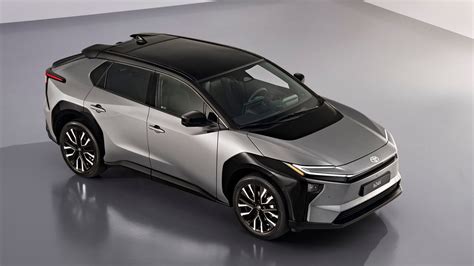 Toyota bZ4X automobilis