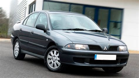 Mitsubishi Carisma interjeras