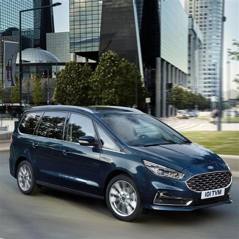 Nuotrauka su Ford Galaxy vairu