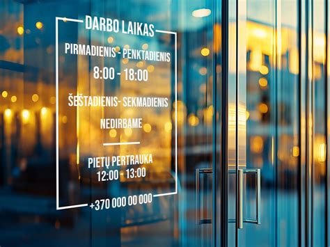 lipdukas su serijos numeriu ant sodo technikos