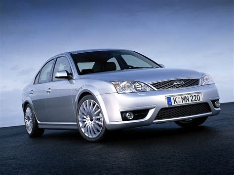 Ford Mondeo Mk III sedanas